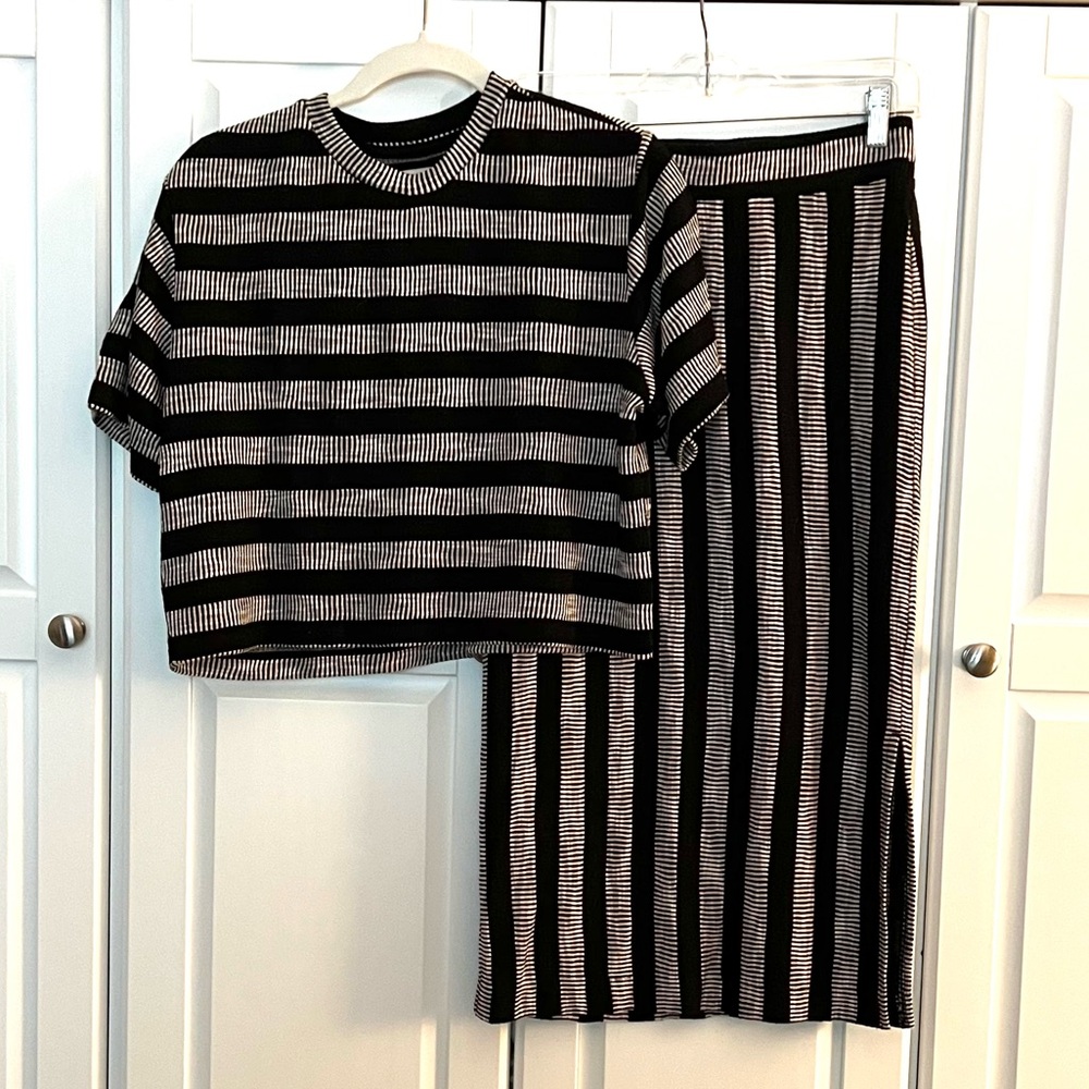 Lou & Grey midi skirt and cropped t-shirt set